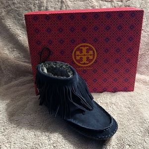 BNIB Tory Burch Collins Fringe Moccasins